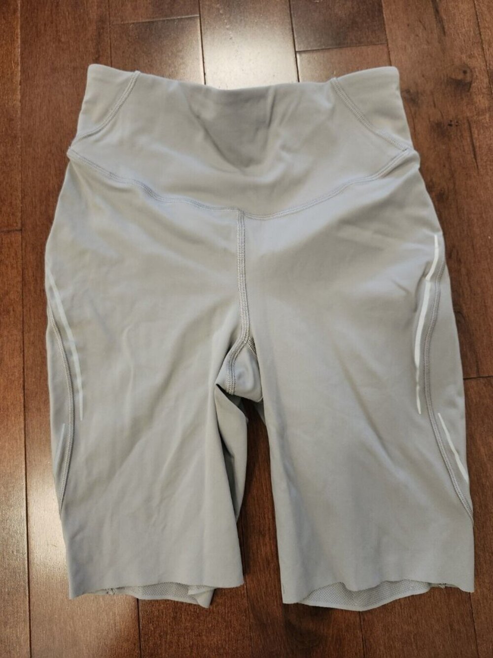 Lululemon women's gray running shorts in size 4